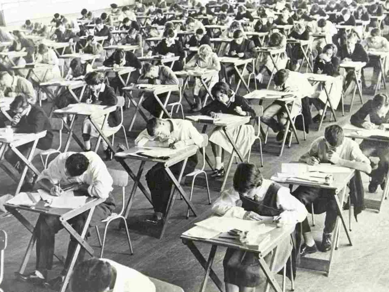 Large language models may struggle to autonomously rectify their thought processes.