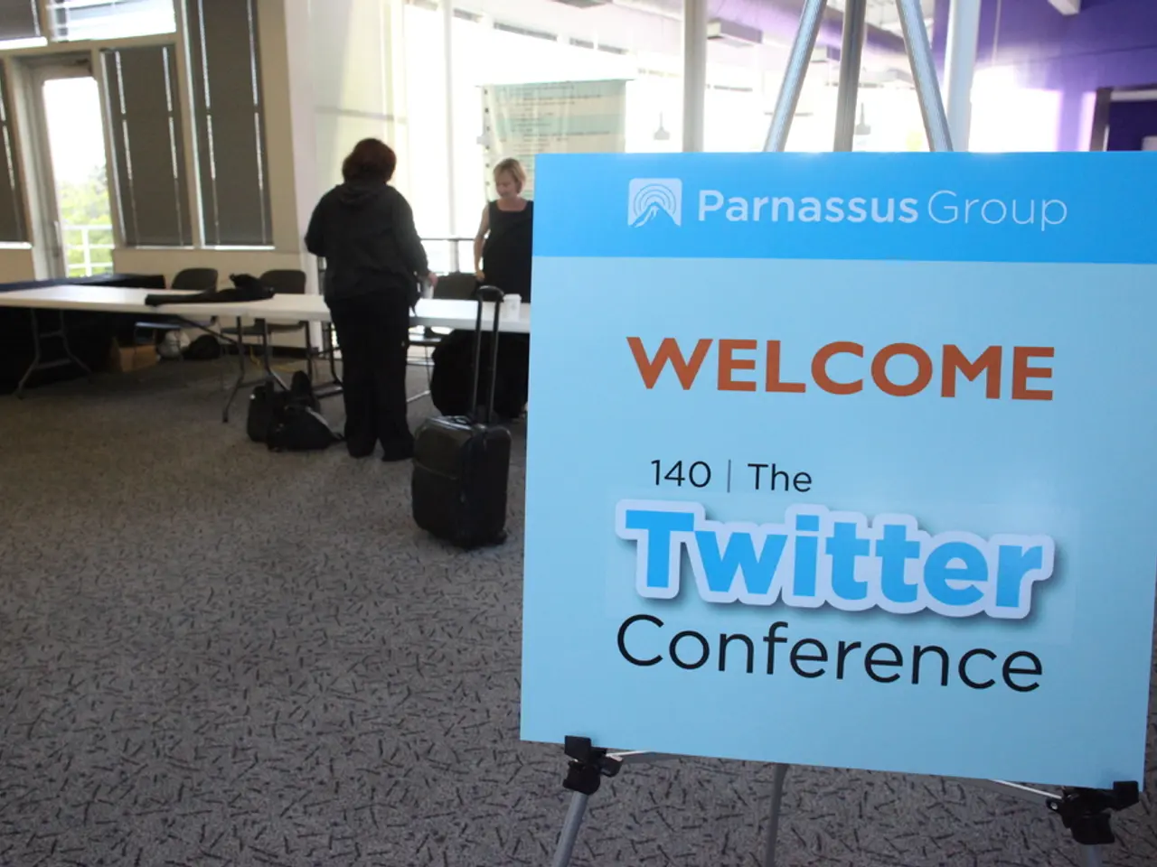 Strategies for Securing New Customers on Twitter