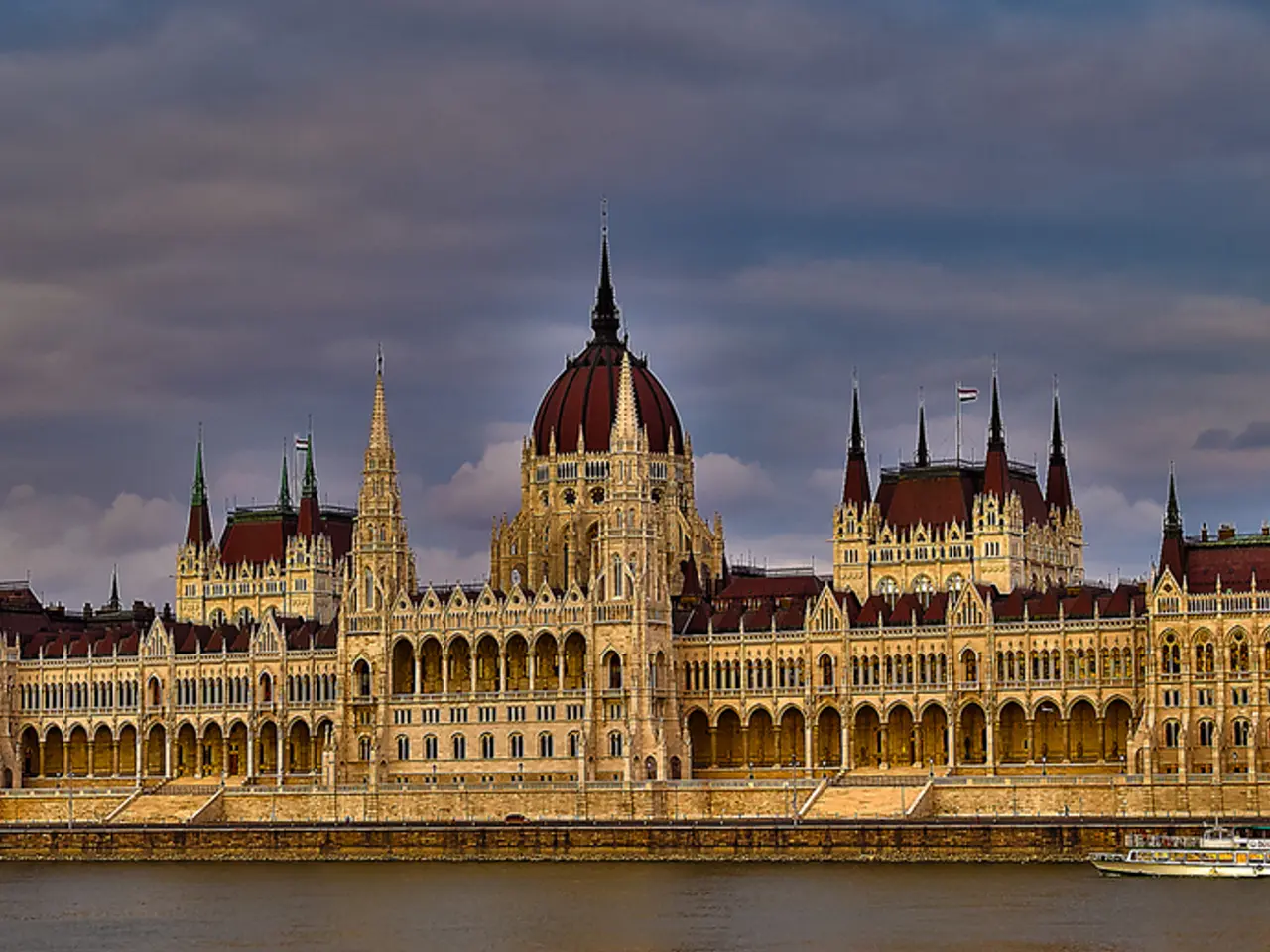 Intense Starship Sonic Booms from SpaceX May Cause Structural Damage Nearby