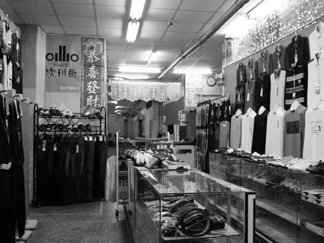 Transformation of Fashion Industry by Blockchain Technology