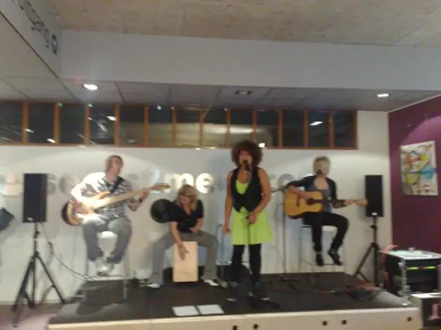 On-Stage Audio Monitoring: Top 7 Earphones for Real-Time Performance listening