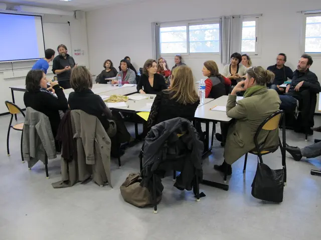 Individuals and Their Closest Companions