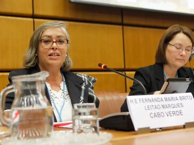 Social Media Collective Unveils Wearable Tech: Smart Spectacles