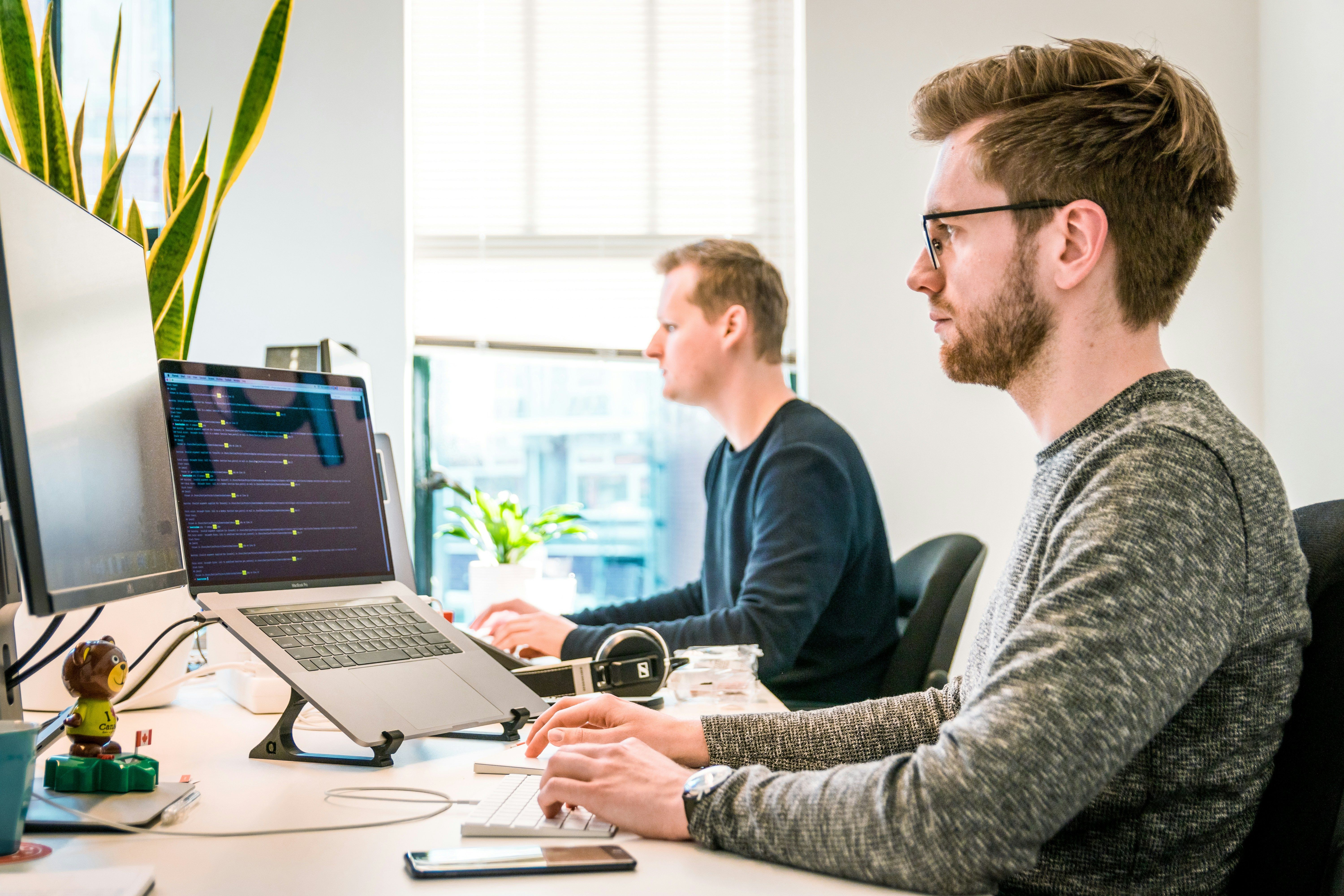 Digital asset sector experiences significant volatility as nearly 1.8 million crypto projects fail in 2025, accounting for more than half of all projects since 2021.